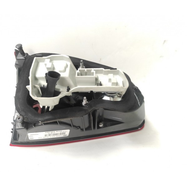 Lanterna Tampa Traseira Direita Vw Golf Tsi 2012 2018