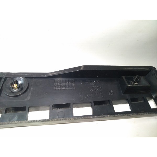 Guia Saia Lateral Direito Bmw 118 E87 2004 2011