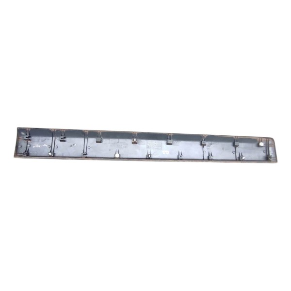 Saia Friso Porta Dianteira Direita Chevrolet Captiva 06 18