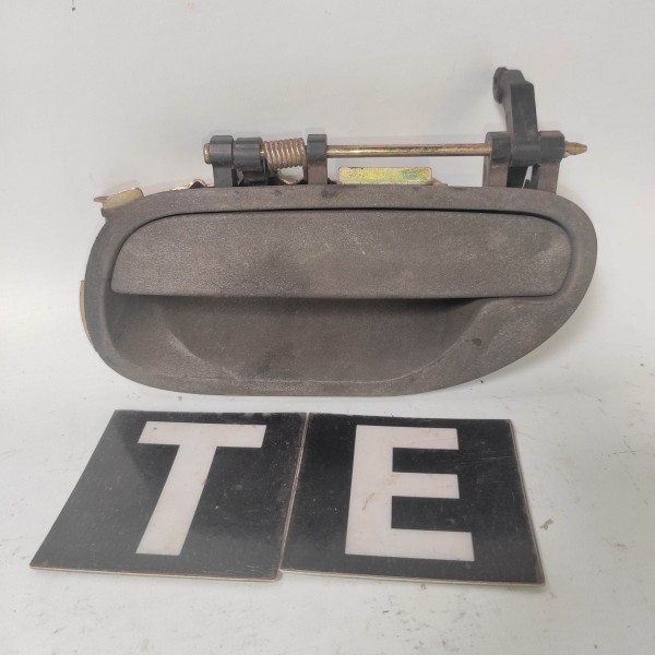 Macaneta Externa Traseira Esquerda Volvo S40 1995 2004