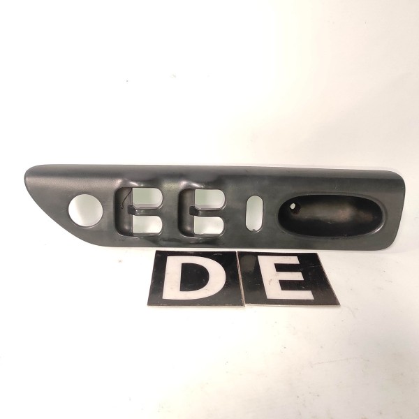 Moldura Botao Vidro Elétrico Diant Esq Renault Laguna 95 91