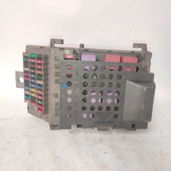 Caixa Fusíveis 7700821586 Renault Laguna 2.0 16v 95 01