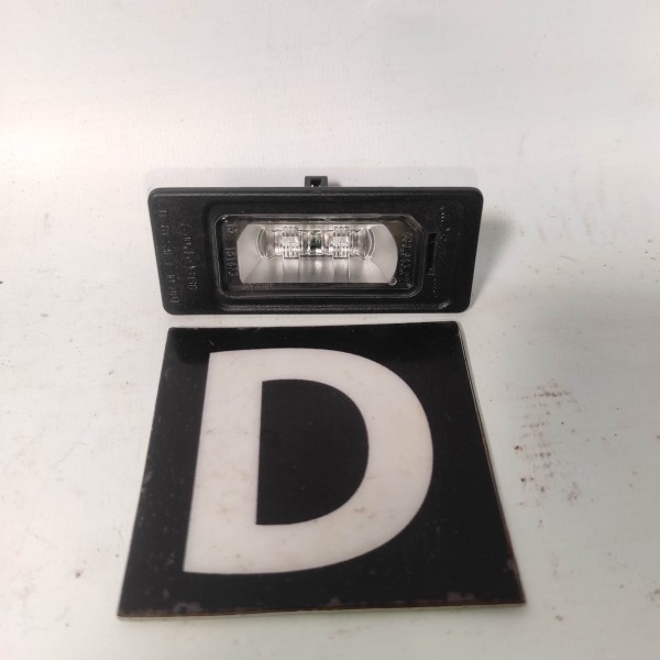 Luz De Placa Direita 4c0943021 Audi A3 2013 2019