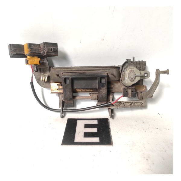 Macaneta Externa Dianteira Esquerda Bmw E36 325 328 92 99