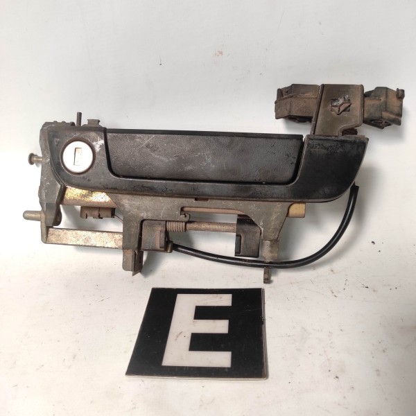 Macaneta Externa Dianteira Esquerda Bmw E36 325 328 92 99