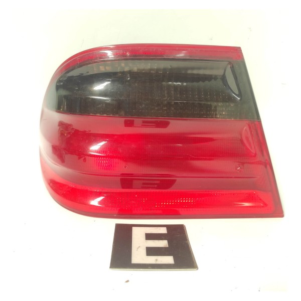 Lanterna Traseira Esquerda Mercedes E320 1995 2002