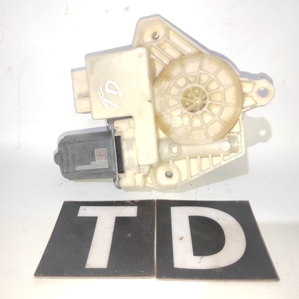 Motor Vidro Traseiro Direito 5q4959812d Vw Golf 2014 2020