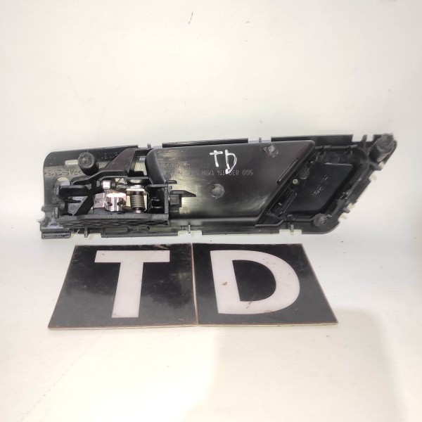 Macaneta Interna Traseira Direita Volkswagen Golf 2014 2020