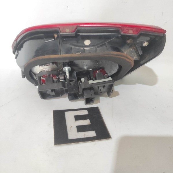 Lanterna Esquerda Tampa Traseira Vw Golf Variant 2015 2019