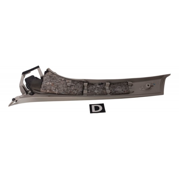 Acabamento Coluna A Direita Fiat Bravo 2011 2016