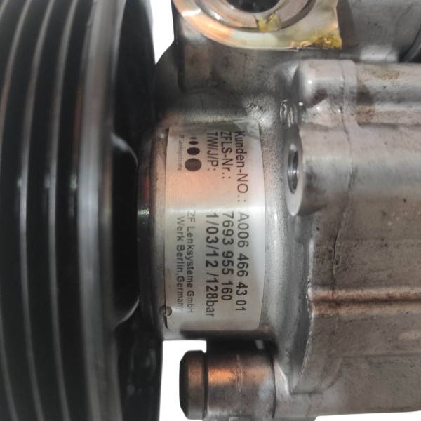 Bomba Oleo Mercedes Slk 250 2011 2016 A0064664301 16mil Km