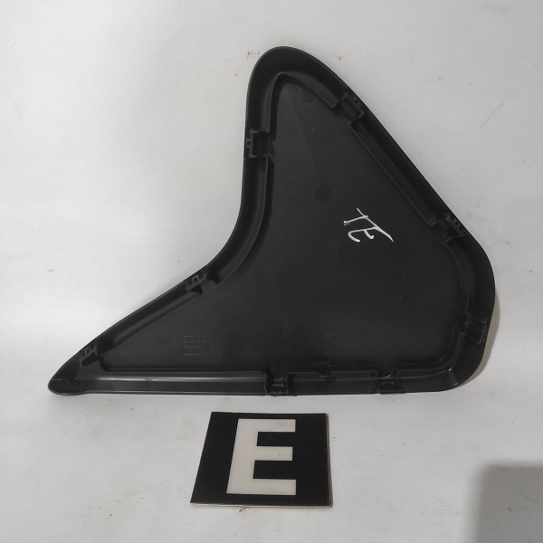 Acabamento Esquerdo Porta Malas Mercedes Slk250 2011 2016