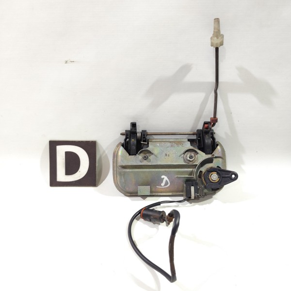 Maçaneta Externa Direita Chevrolet Tigra 1998 1999 Dianteira