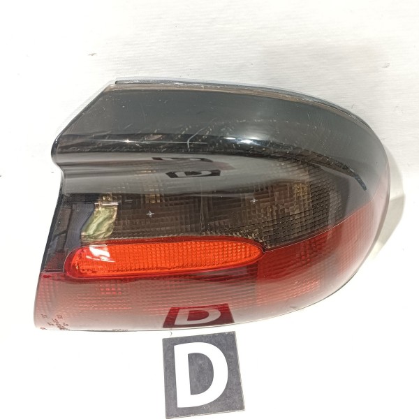 Lanterna Traseira Direita Chevrolet Tigra 1998 1999 Direito/passageiro