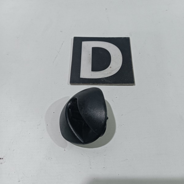 Encaixe Do Bagagito Lado Direito Chevrolet Tigra 1998 1999