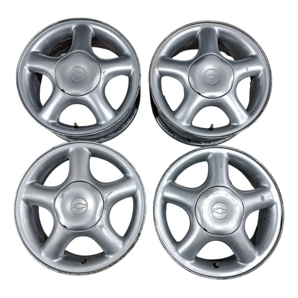 Jogo Roda 14 Chevrolet Tigra Com Calotinha 5 1/2j14 Pf49 F-2