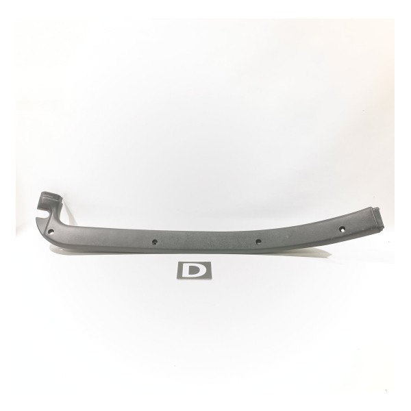 Acabamento Direito Tampa Porta Mala Chevrolet Tigra 98