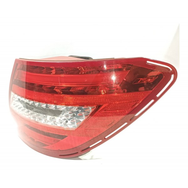 Lanterna Traseira Direita Mercedes C180 C200 2011 2014 Led Direito/passageiro
