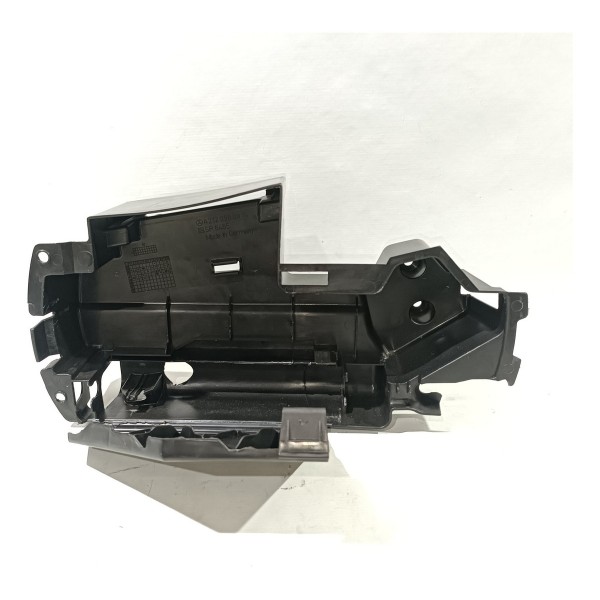 Caixa Ferramentas Mercedes C180 C200 07 14 Detalhes