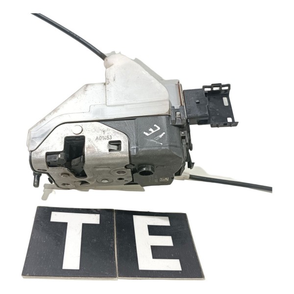 Trava Porta Traseira Esquerda Peugeot 3008 2008 2016