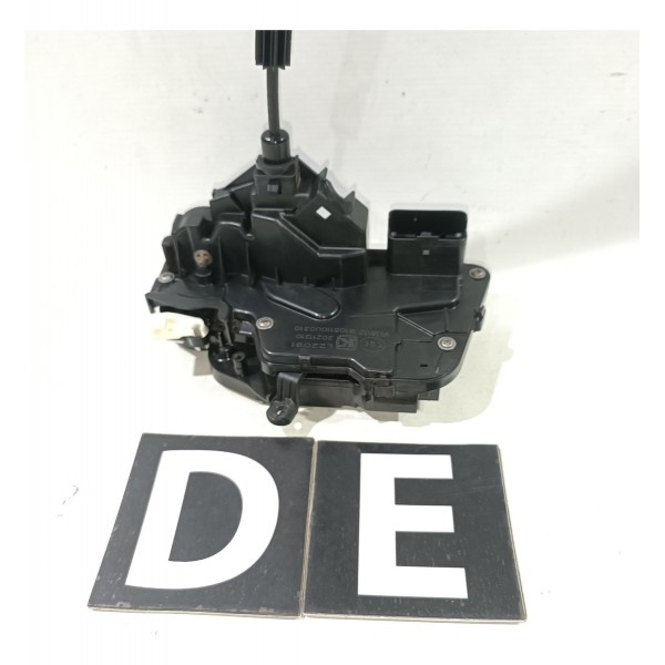 Trava Dianteira Esquerda Jac Ejs1 2021 2025 6105110u0310