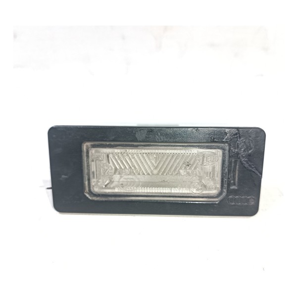 Luz De Placa Audi A1 2010 2018 8t0943021 Detalhe