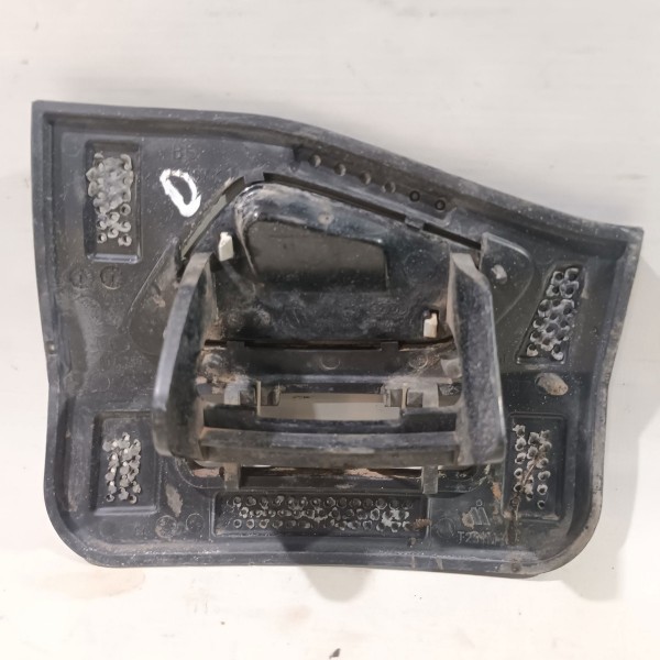 Tampa Esguicho Farol Direito Audi A1 2010 2018 8x0807564