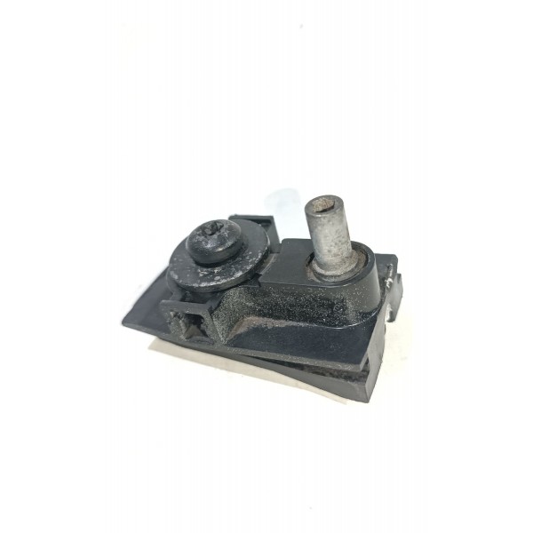 Trava Farol Audi A1 2010 2018