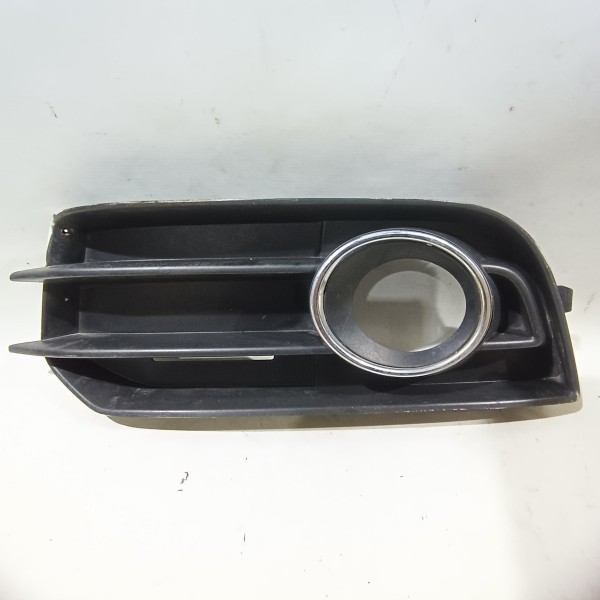 Moldura Farol Milha Esquerdo Audi A1 10 14 8x0807681a Detalh Esquerdo