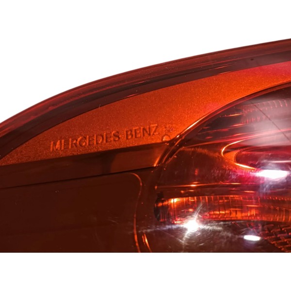 Lanterna Traseira Esquerda Mercedes C180 15 18 A2059060357 Esquerdo/motorista
