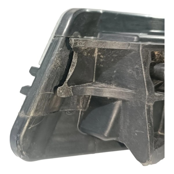 Farol De Milha Direito Bmw 118 E87 08 11 Detalhe Travinhas