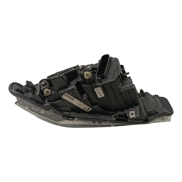 Farol Direito Bmw 320 F30 2012 2015 7259526 Detalhe Direito/passageiro