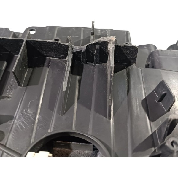 Farol Direito Bmw 320 F30 2012 2015 7259526 Detalhe Direito/passageiro