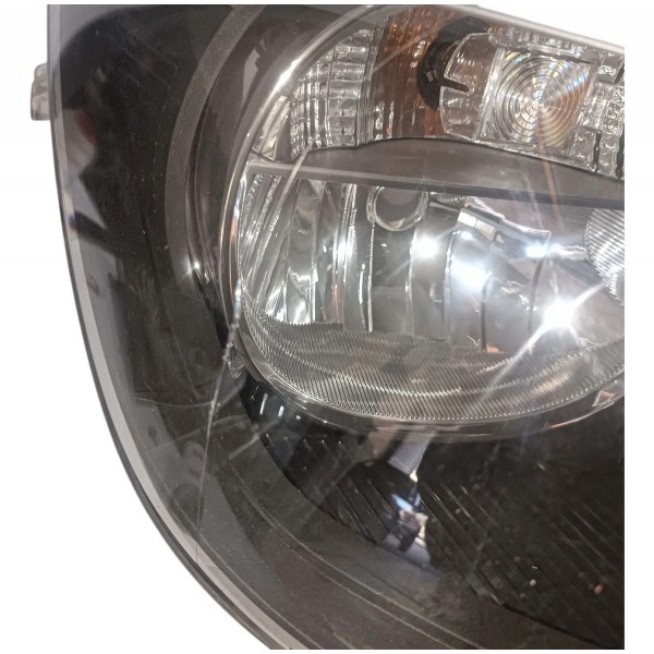 Farol Direito Bmw 120 F20 2011 2015 Detalhe Lente Direito/passageiro