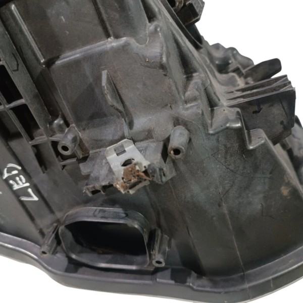 Farol Led Esquerdo Bmw 320 F30 2016 2019 19866101 Detalhe Esquerdo/motorista