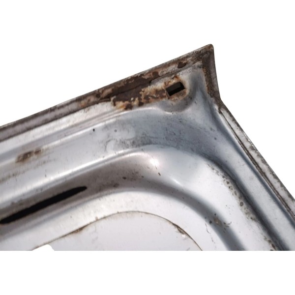 Tampa Traseira Chevrolet Chevette 1983 1993 Detalhe Prateado