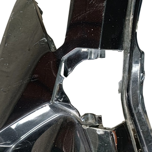 Moldura Inferior Parachoque Traseiro Bmw X4 M 2024 Detalhe