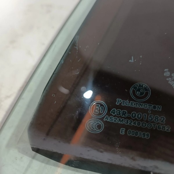 Vidro Porta Traseira Esquerda Bmw 320 325 330 335 06 12 E90