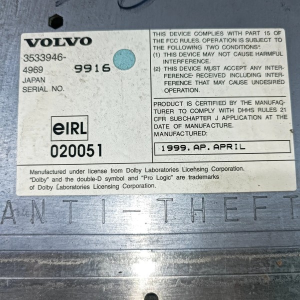 Radio Volvo C70 1996 2005 S70 V70 3533946 Codigo Incluso