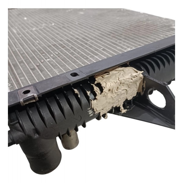 Radiador Volvo C70 1996 2005 S70 V70 Detalhe