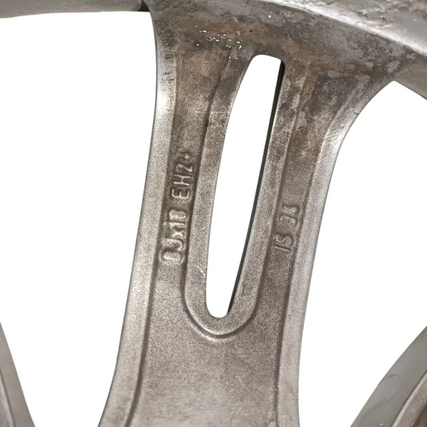 Roda Dianteira Bmw 335 E90 2006 2012 5x120 8jx18 Eh2