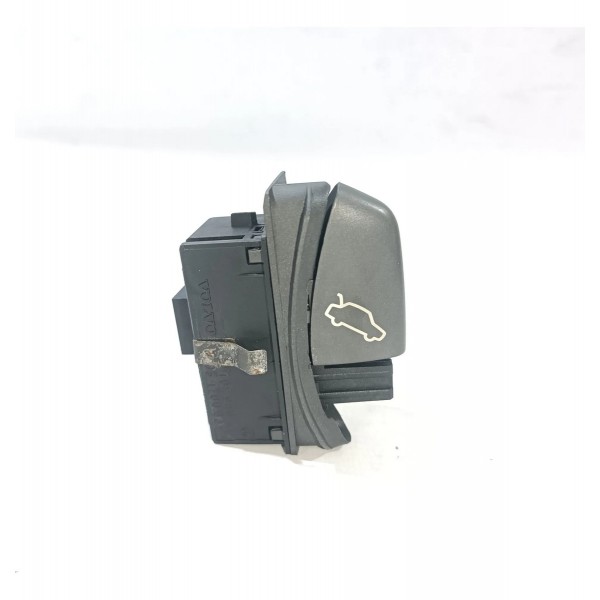 Botao Porta Malas Portinhola Volvo C70 96 05 9162946 Detalhe
