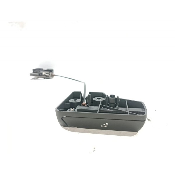 Trava Direita Banco Traseiro Bmw 320 325 335 06 12 7112854