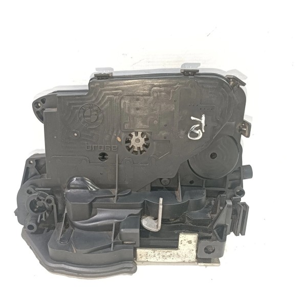 Trava Porta Traseira Direita Bmw 320 325 335 06 12 7060296