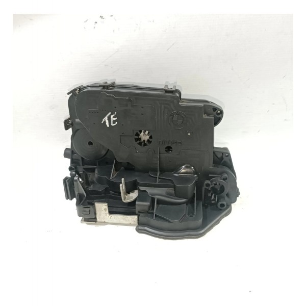 Trava Porta Traseira Esquerda Bmw 320 335 06 12 7060295