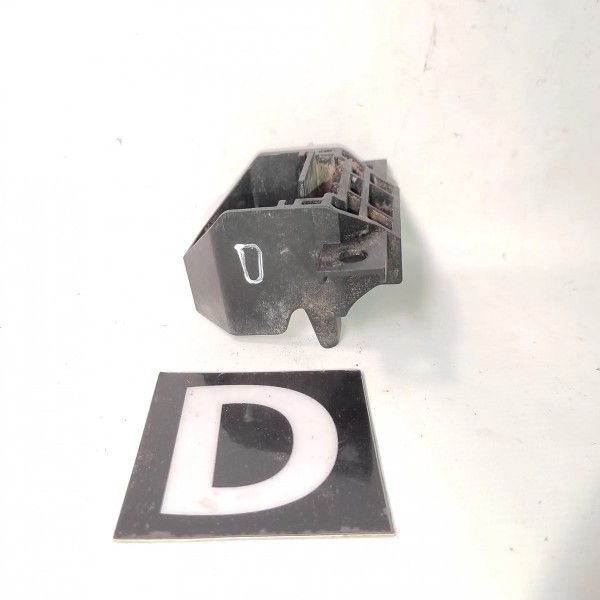 Suporte Lateral Radiador Direito Bmw 320 325 328 E90 06 12