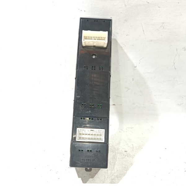 Botao Vidro Dianteiro Direito Azera 2007 2011 935753l102x6