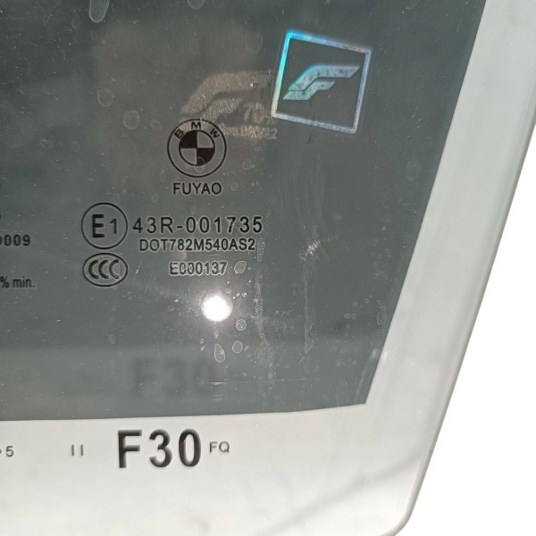 Vidro Porta Dianteira Esquerda Bmw 320 F30 2012 2018 325 328