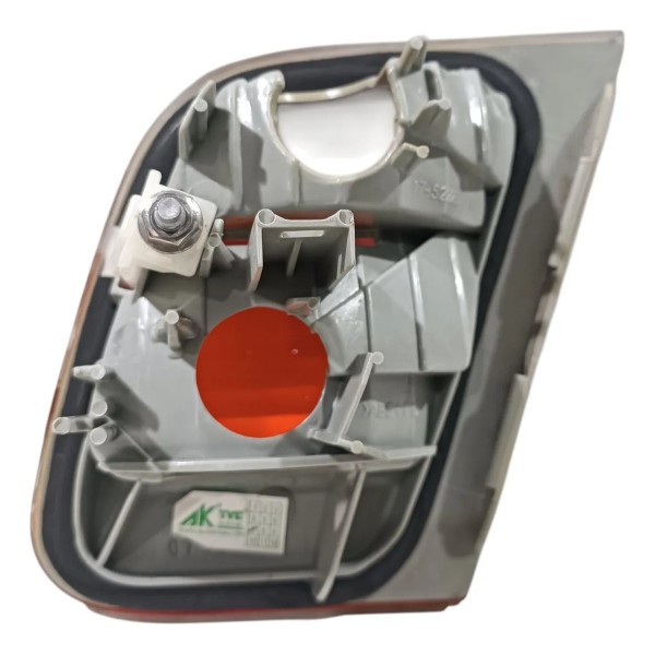 Lanterna Esquerda Tampa Traseira Bmw 325 E46 1998 2005 Esquerdo/motorista