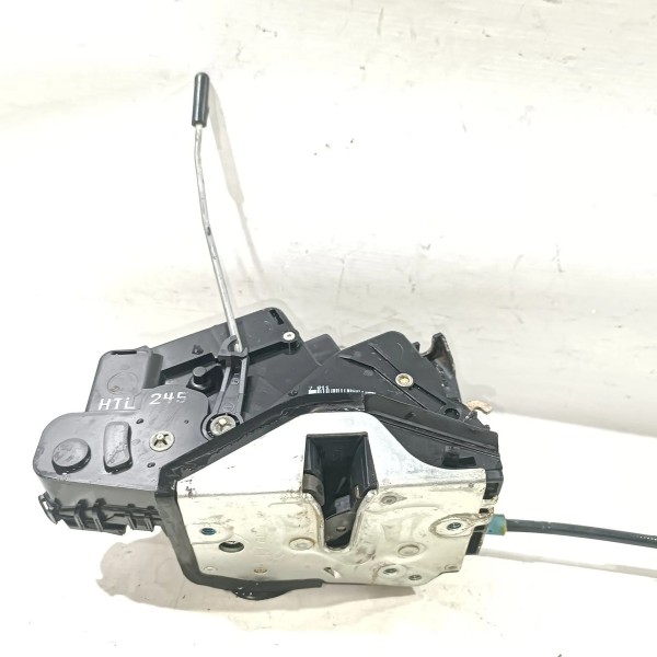 Trava Porta Traseira Esquerda Bmw 325 E46 1998 2005